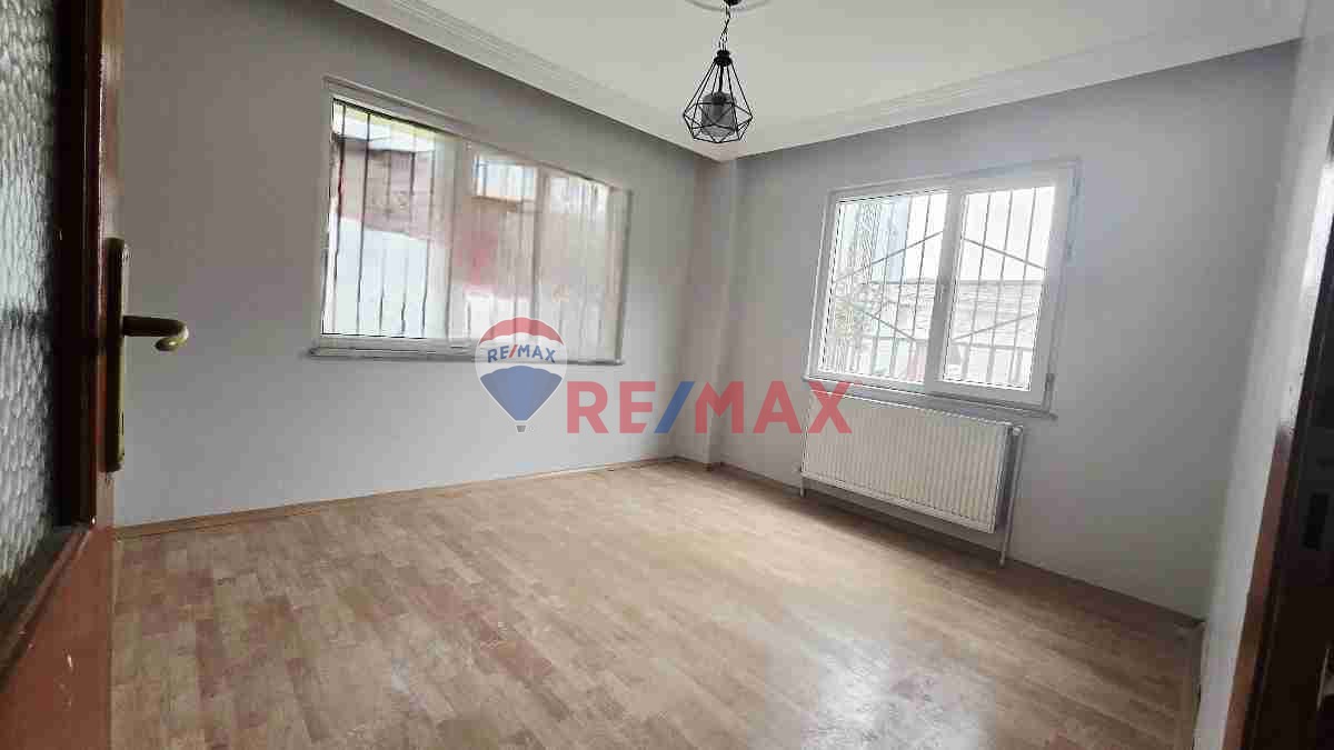 ÖRNEKTEPEDE 90M2 KİRALIK BAHÇELİ GİRİŞ KAT