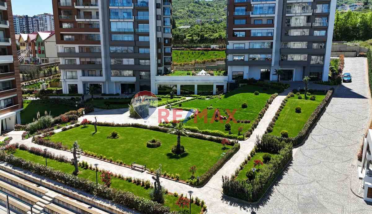 SÖĞÜTLÜ ARMADA CADDE KİRALIK 3+1 DAİRE