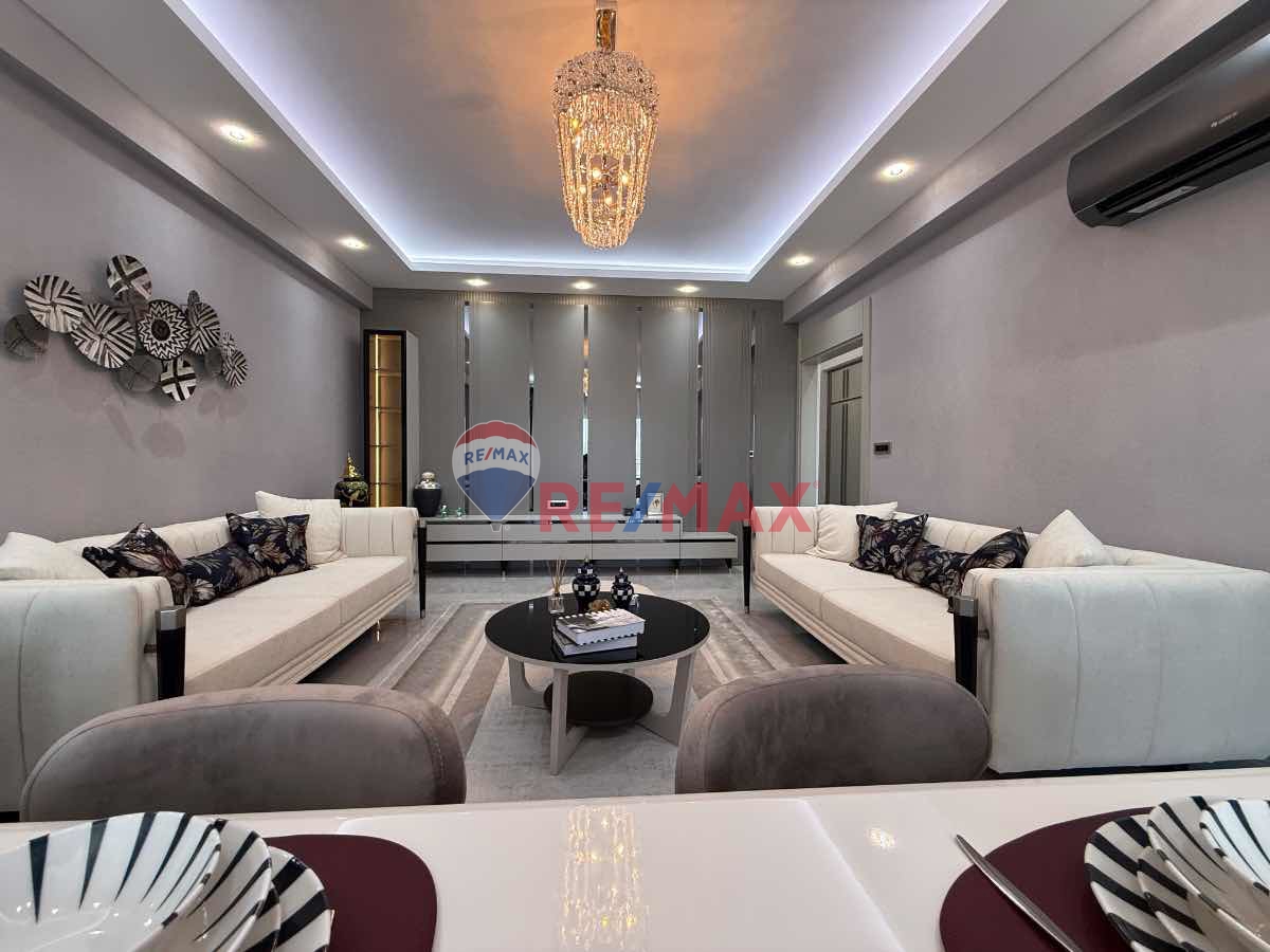 REMAX MODEL'DEN ŞEMİKLER'DE SİTE İÇİ 4+1 SATILIK DAİRELER