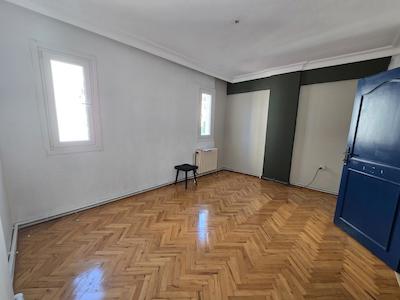 REMAX'DAN IÇERENKÖY'DE BALKONLU, MERKEZI KONUMDA GENIŞ 3+1 KIRALIK DAIRE