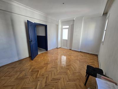 REMAX'DAN IÇERENKÖY'DE BALKONLU, MERKEZI KONUMDA GENIŞ 3+1 KIRALIK DAIRE