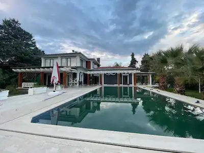 SILIVRI KAVAKLIDA HARIKA MALIKANE