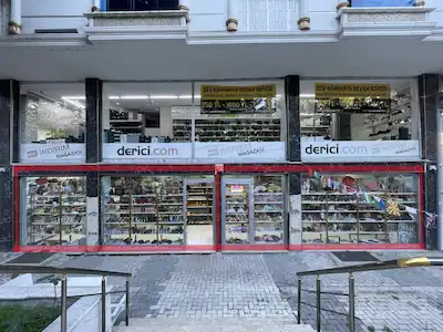 BEYLİKDÜZÜ YAKUPLU MARMARA MAH. HÜRRİYET BULV. 200 M2 DÜKKAN