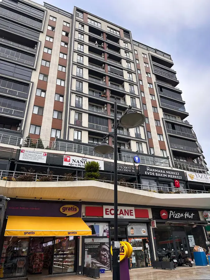 REMAX GOLD METIN BULUT FERA LIFE KARTALDA 2+1 