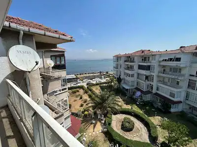 RE/MAX ŞEHİR'DEN ÇİFTLİKKÖY ZUHALKENT SİTESİN'DE SATILIK DAİRE