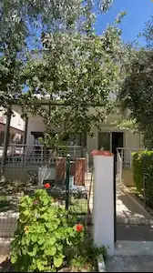 ALTINKUM'DA SATILIK 3+1 GENİŞ BAHÇELİ, FULL EŞYALI TRIPLEX 