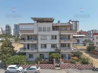 REMAX AVLU'DAN EĞRİÇAM'DA KOMPLE SATILIK BİNA