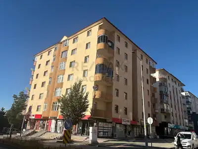 RE/MAX LACIVERT'TEN YILDIZKENT'TE SATILIK 4+1 DAIRE