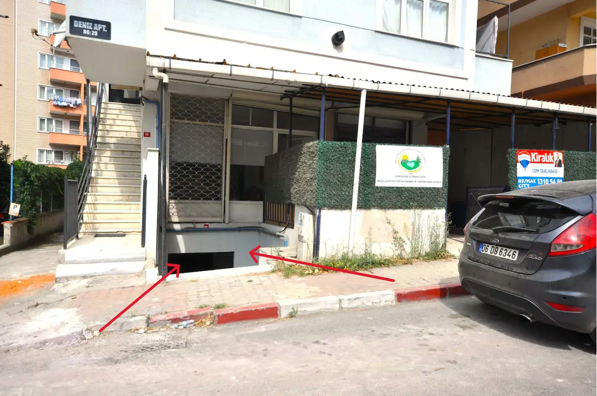 KARTAL KARLIKTEPE'DE FAHRİ KORUTÜRK CADDESİNDE 100M2 WC'Lİ DÜKKAN / DEPO 3