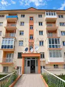 RE/MAX LACİVERT'TEN YENİŞEHİR'DE SATILIK 3+1 FIRSAT BODRUM KAT 