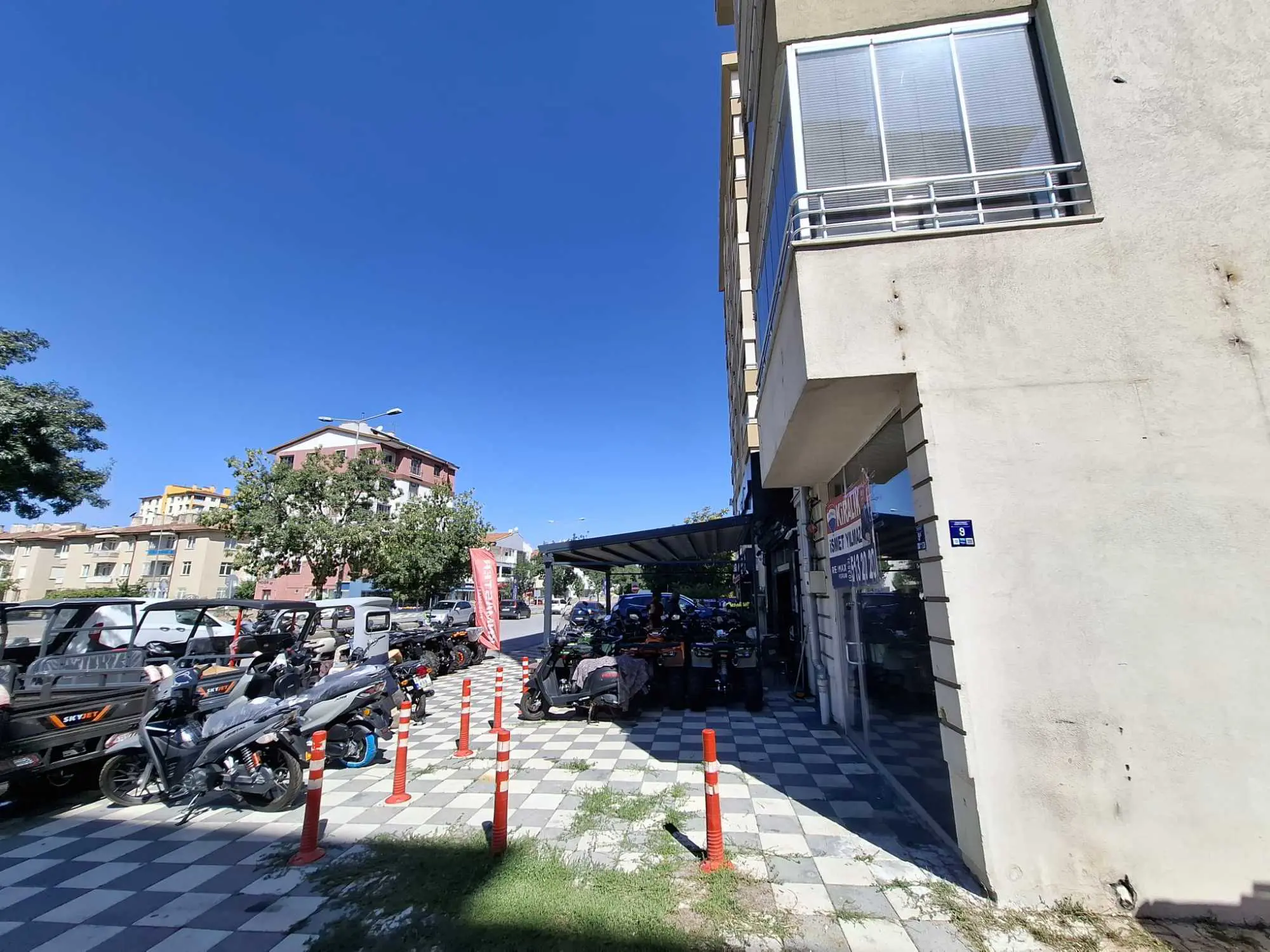Property image 8