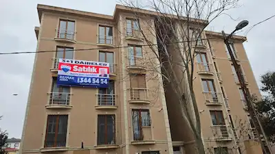 ÜMRANIYE IHLAMURKUYU'DA SATILIK 3+1 ARAKAT DAIRE