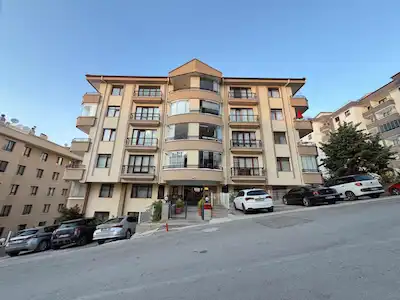AKPINAR ODTÜ ORMAN MANZARALI FULL YAPILI ARA KAT ASANSÖRLÜ 3+1 DAİRE
