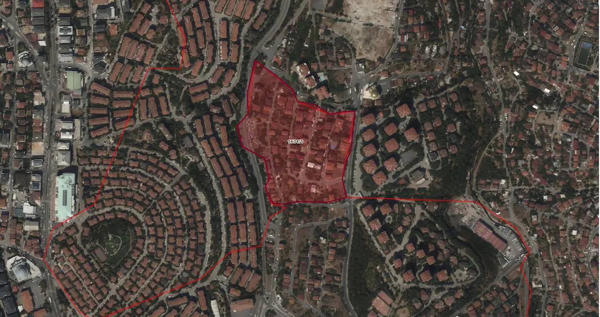 REMAX ASHILL ÜSKÜDAR ÇENGELKÖY DE SATILIK 135 M2 ARSA