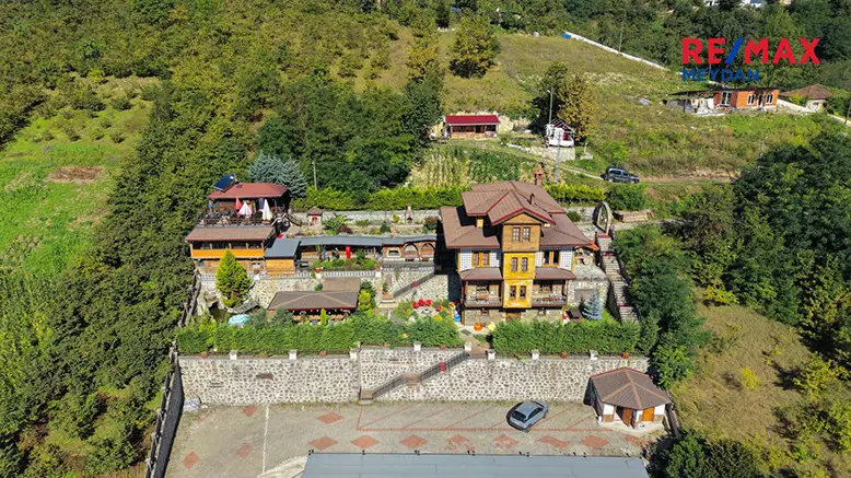 Property image 8
