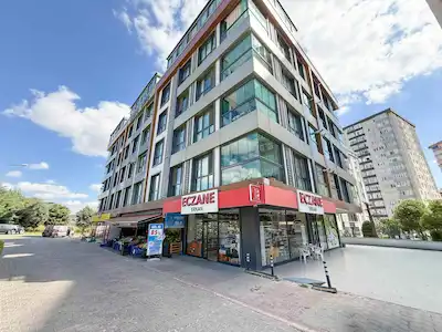 BEYLİKDÜZÜ BARIŞ MAHALLESİ LÜX LİFE 'DE 2+1 SATILIK DAİRE