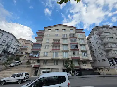 DOĞUKENT CADDESİNDE 2+1 YAPILI SATILIK DAİRE