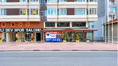 REMAX BARLAS GÜRLERDEN 100.YIL BULVARINDA KİRALIK 4 KATLI DÜKKAN