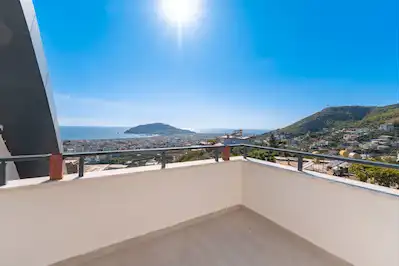 ALANYA CİKCİLLİDE MUHTEŞEM KALE VE DENİZ MANZARALI 3+1 DUBLEKS