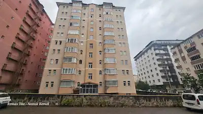 REMAX İLKE'DEN YILDIZKENT'TE 3+1 ARA KAT KİRALIK DAİRE