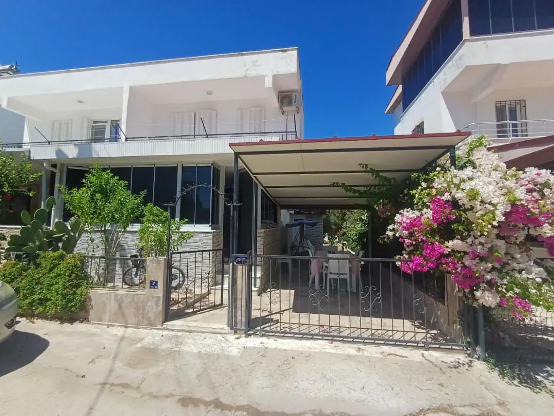 DİDİM’DE 3+1 OTOPARKLI SATILIK VİLLA