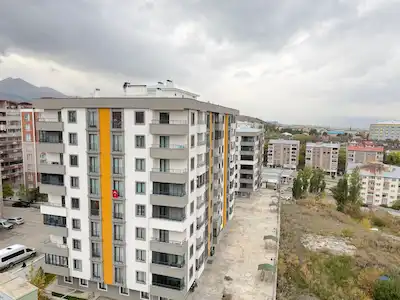 REMAX İLKE'DEN PALANDÖKEN KONUTLARI'NDA 4+1 SATILIK DAIRE