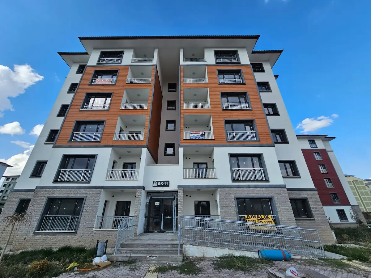REMAX İLKE'DEN ILICA YENİ TOKİ'DE 2+1 KİRALIK DAİRE