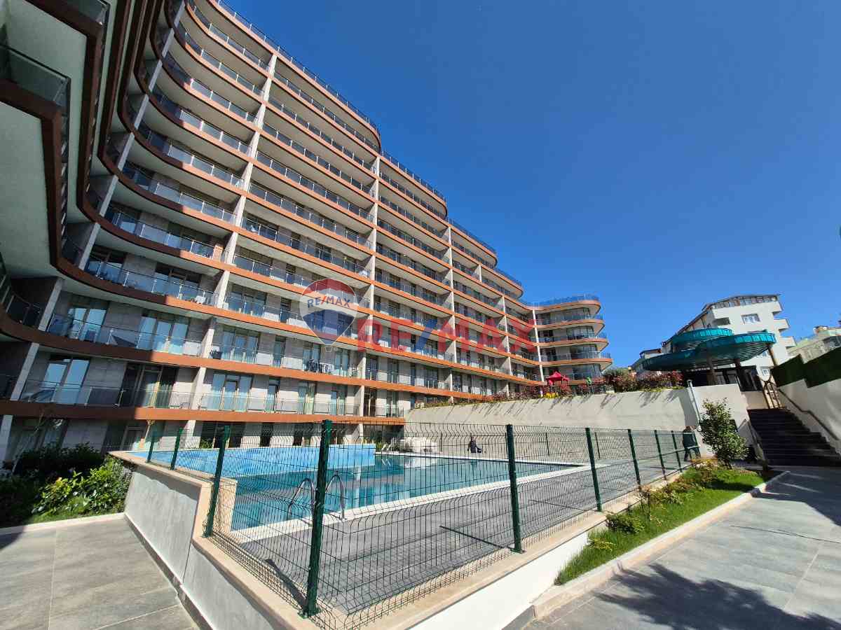 PENDIK GÖZDAĞI QADRAJ SITESI GENIŞ KÖŞE BALKON 2+1 SATILIK DAIRE