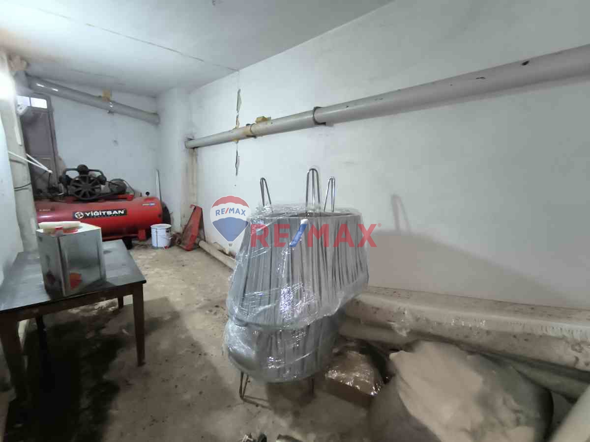 AVCILAR ÜNIVERSITE MAH. BÜYÜK DÜKKAN, DEPO, İMALATHANEYE UYGUN