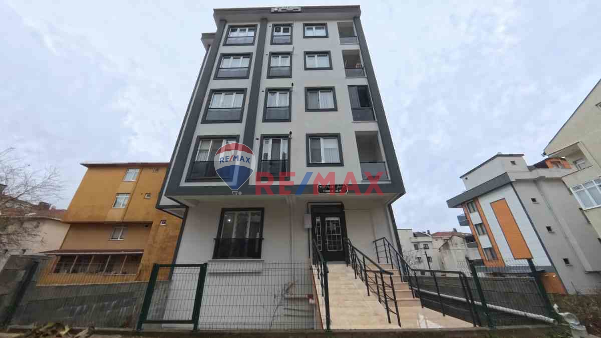 IHLAMURKUYU ’DA METROYA 650 MT MESAFEDE 1+1 KİRALIK DAİRE
