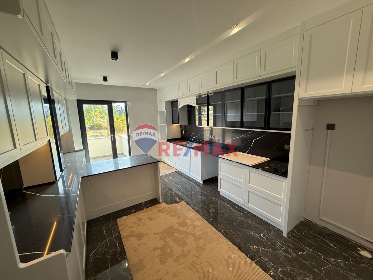 BAŞİSKELE BAHÇECİK 6+1 SIFIR SATILIK VİLLA