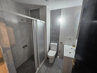 KIZILAY KOCATEPE BAYINDIR SOKAKTA YAPILI 2+1 SATILIK DAIRE