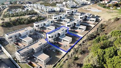 REMAX BEYAZ BADEMLİ’DE 628 M² BAHÇELİ,HAVUZLU ULTRA LÜKS 2 KATLI VİLLA DOĞANIN KALBİNDE ÖZEL PROJE