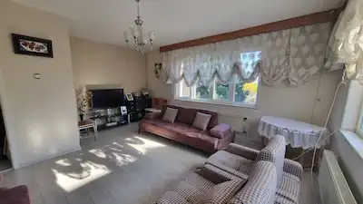 ULUS CADDESİNE 50 METRE ,SALI PAZARI YANINDA SATILIK 2 + 1 DAİRE