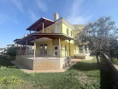AYVALIK' TA HARİKA KİRALIK DENİZ MANZARALI DUBLEKS DAİRE