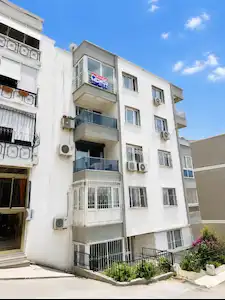 AMERİKAN KOLEJİ YAKININDA BAKIMLI KİRALIK 3+1 DAİRE.