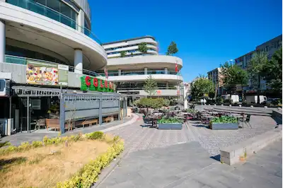 REAL MERTER'DE KİRA GETİRİLİ SATILIK DÜKKAN | 175 M² DEPOLU | HAZIR CAFE KİRACILI