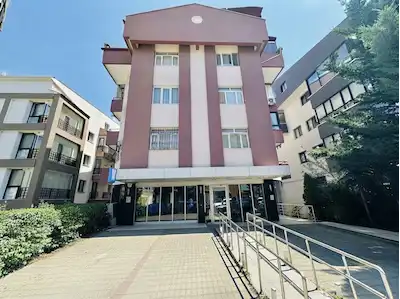 YILDIZ İLKBAHAR MAHALLESİ ASANSÖRLÜ KAPALI GARAJLI MOBİLYALI 4+1