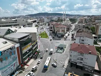 SULTANBEYLİ METRO ÇIKIŞINDA 500 M² KİRALIK PRESTİJLİ OFİS KATI
