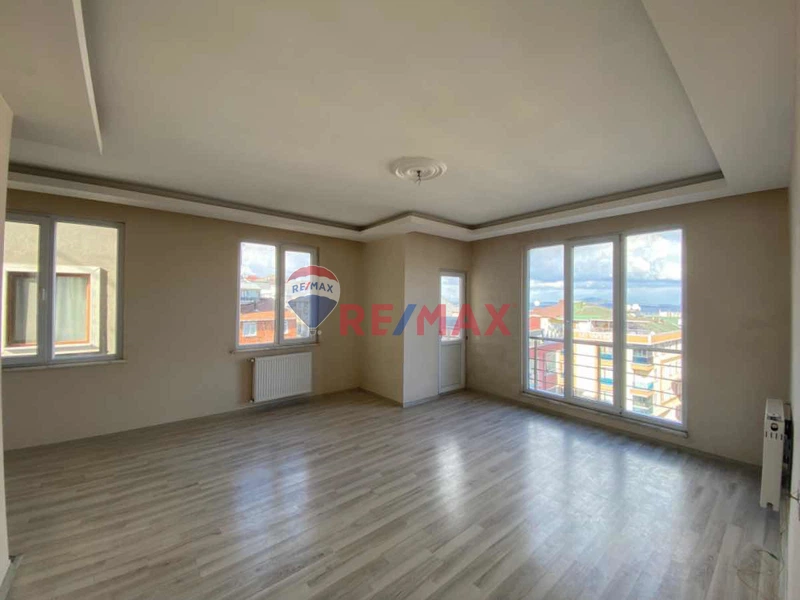 SANCAKTEPE FATIH MAHALLESI'NDE 4+1 YÜKSEK GİRİŞ KİRALIK DAİRE