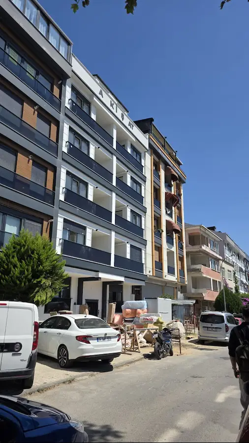 MARMARAYA 40 METRE ! SIFIR BİNADA KİRALIK 3+1 ÇIFT BANYO-WC ÇIFT BALKON