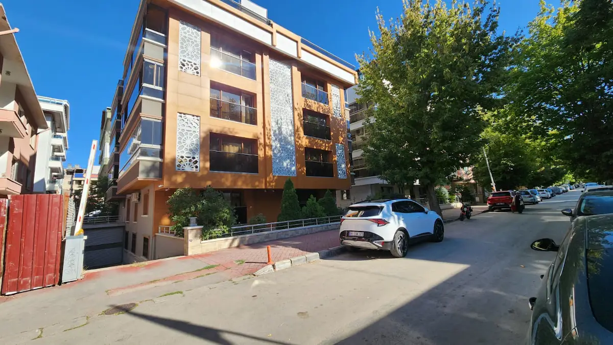 EMEKTE 3+1 GENIŞ TERASLI DUBLEKS ASANSÖR & KAPALI OTOPARK