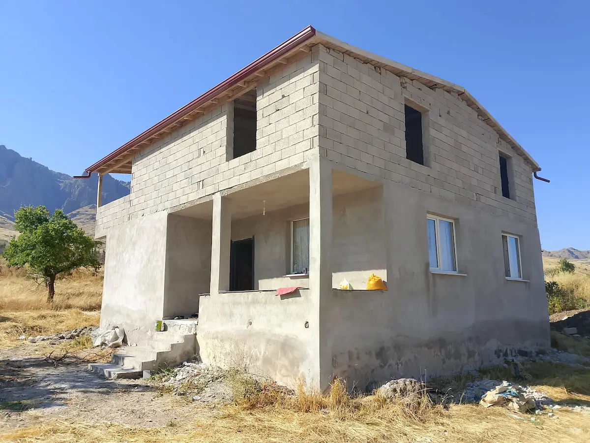 KAYSERİ DEVELİ’DE 2025 YAPIMI SIFIR 4+2 MÜSTAKİL EV | 1450 M² ARSA, 180 M² NET