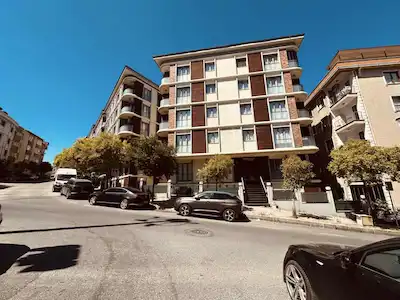 KAĞITHANE ÇOBAN ÇEŞME'DE GENİŞ 1+1 BALKONLU EŞYALI KİRALIK DAİRE