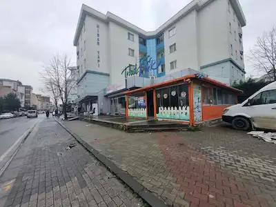 SANCAKTEPE SİTE TİCARI ALAN CADDE ÜSTÜ 150 M² KİRALIK DÜKKAN