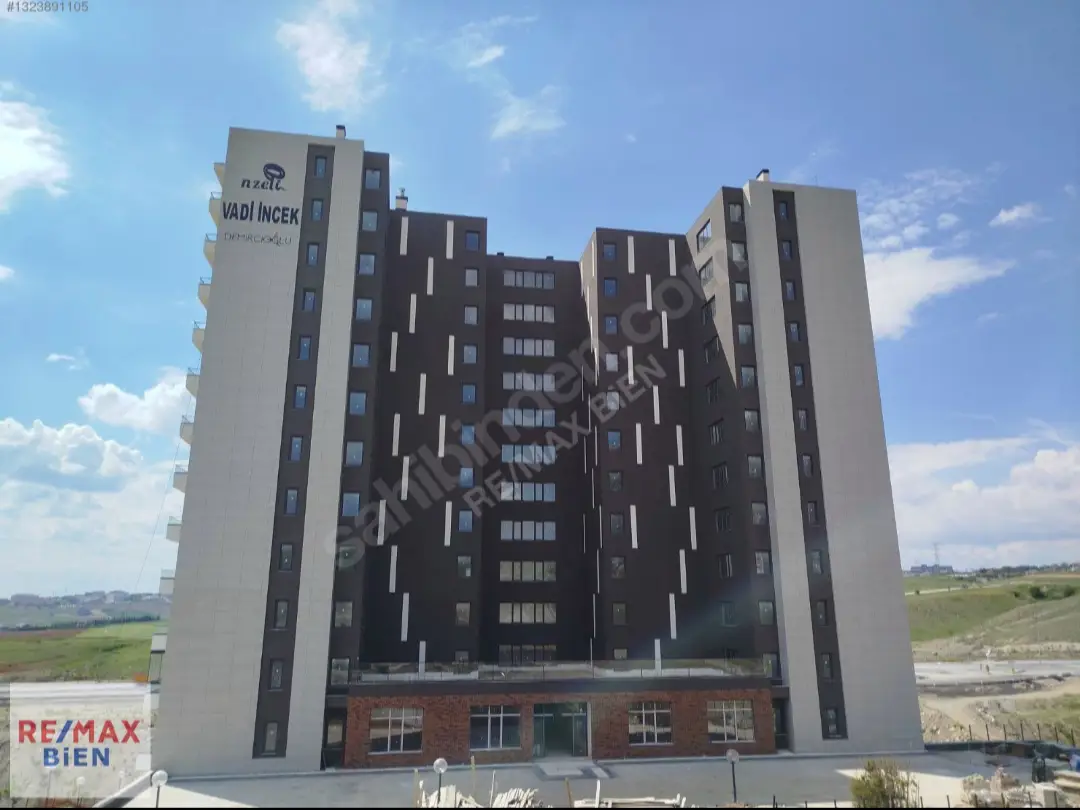 BÖLGENİN EN BÜYÜK 77M2 1+1 DAİRESİ