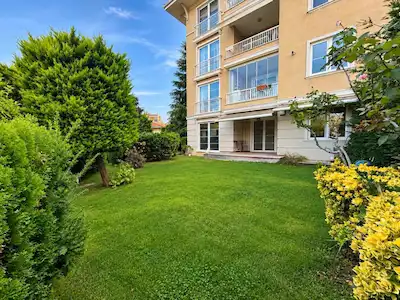 ESTON KANDİLLİ EVLERİNDE GENİŞ BAHÇELİ KİRALIK 3+1 DAİRE