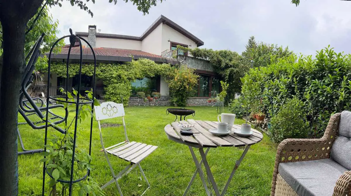 KARTEPE FSM İPEKYOLU VİLLALARINDA SATILIK 5+1 300 M2 LÜKS VİLA