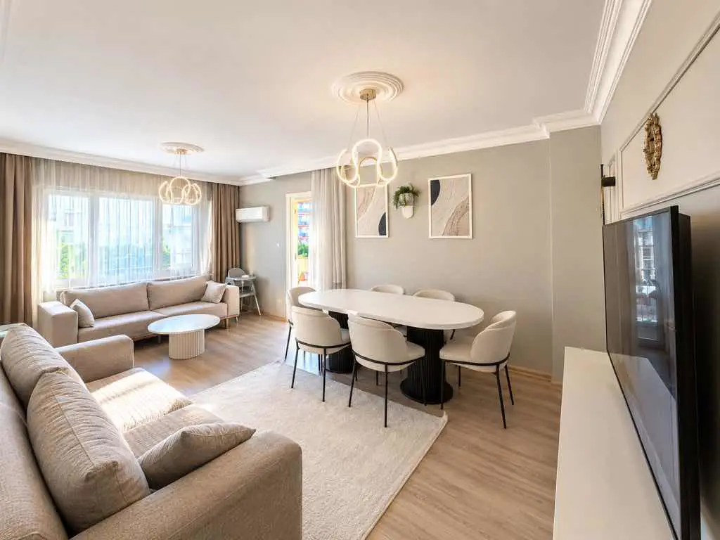 ANDAÇ KENT SİTESİNDE | METROYA YAKIN, İÇİ YENİLENMİŞ 3+1 DAİRE