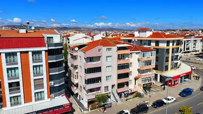 RE/MAX İNCİ'DEN SAVAŞTEPE CADDESİNDE SATILIK 3+1 VE 2+1 TERASLI DAİRE 